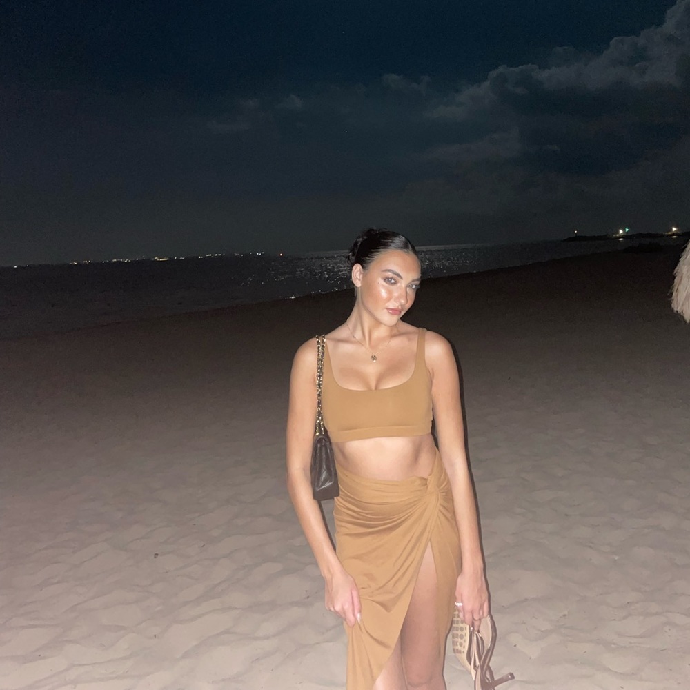 skims swim set in almond